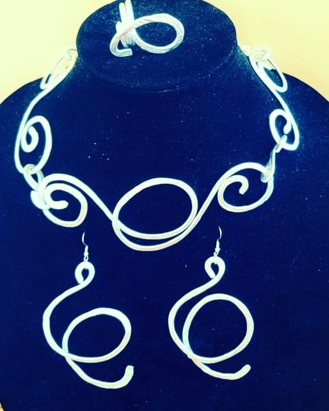 Capturing Necklace (set)